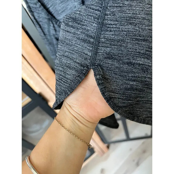 Lululemon workout tank top scoop neck love essentials heathered black grey - Picture 4 of 5